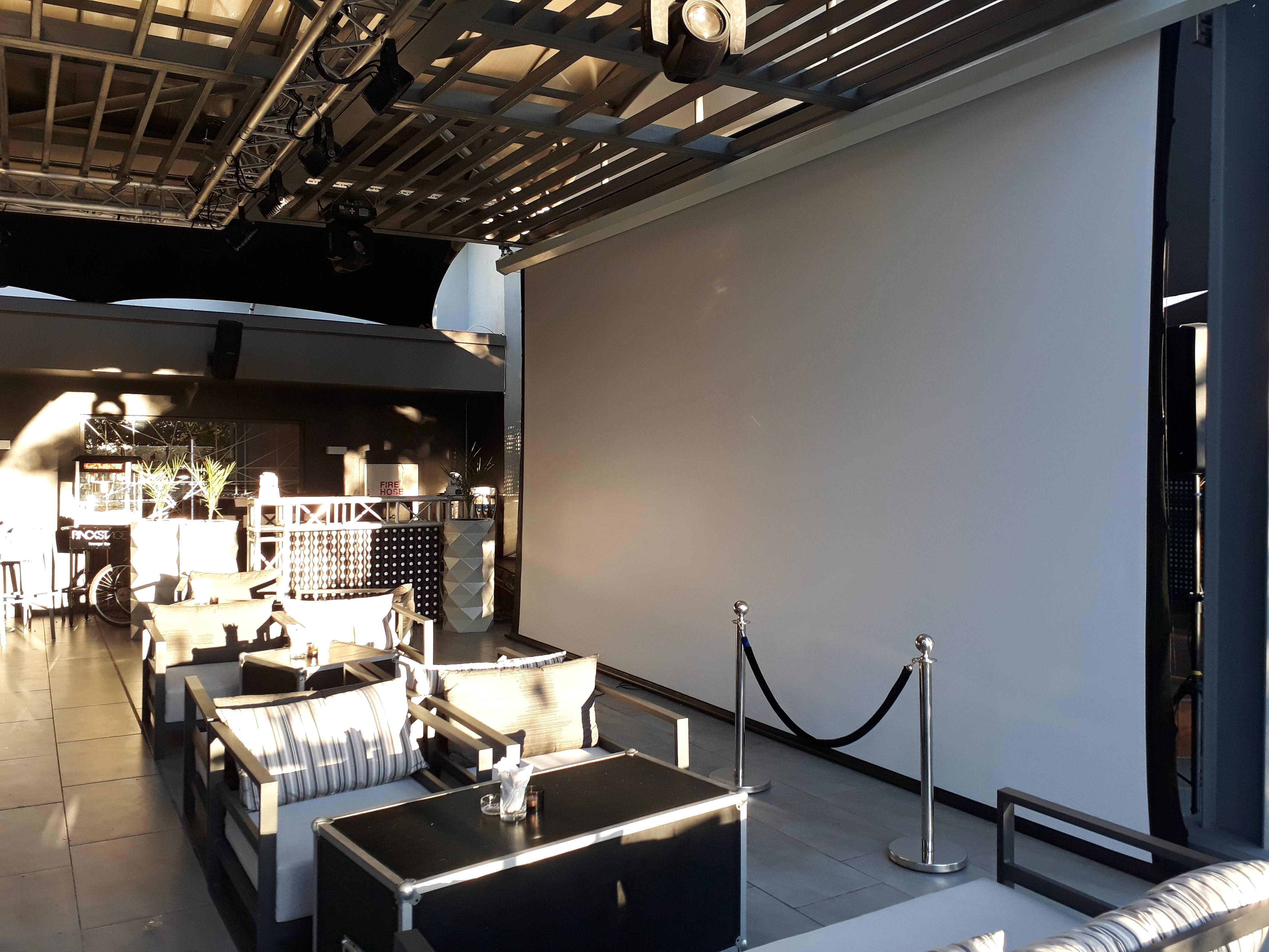 Motorized Projection Screen