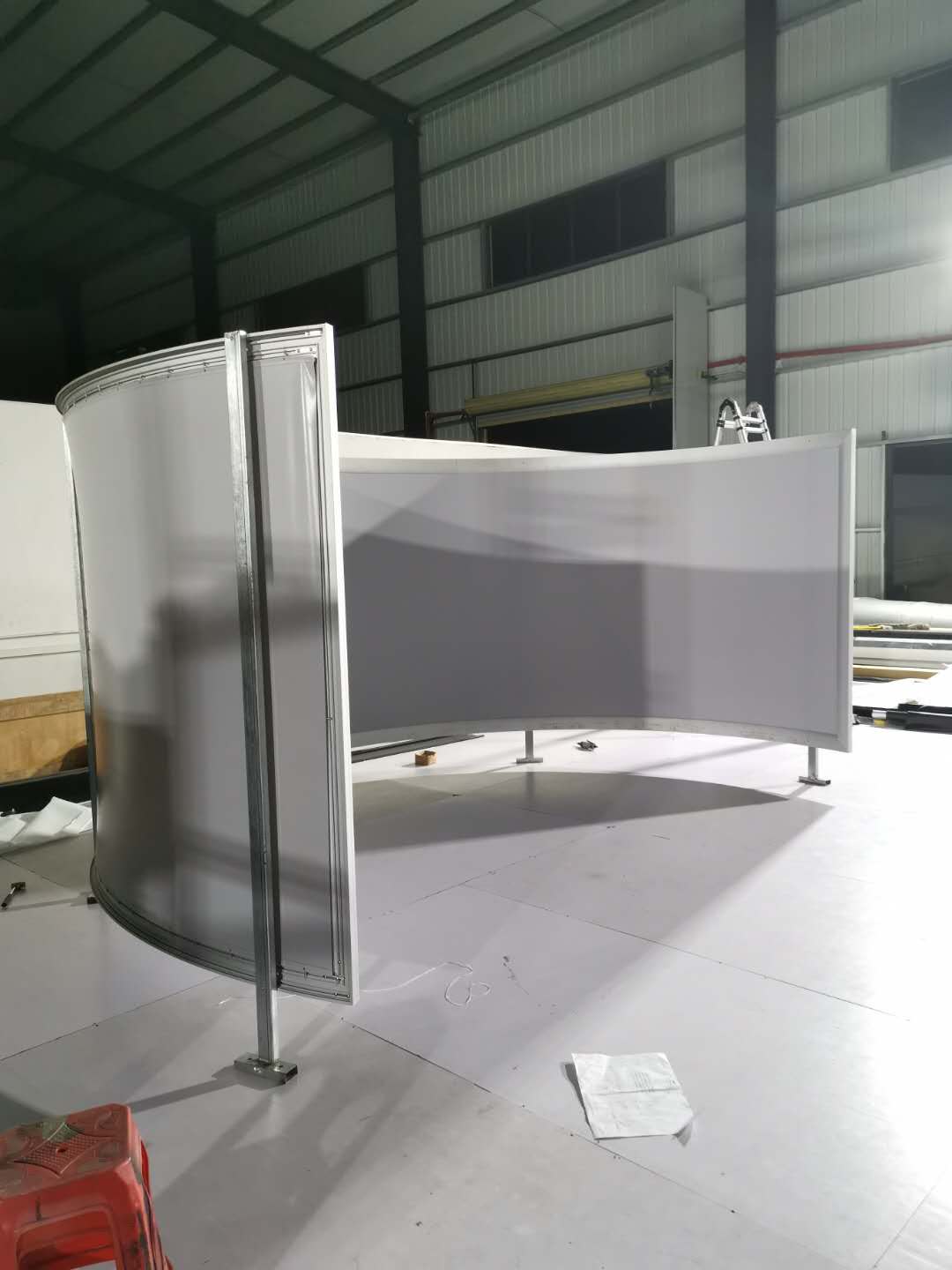180 Degree Economy Simulation Projection Screen Curved Screen in 4m Diameter, Front Projection