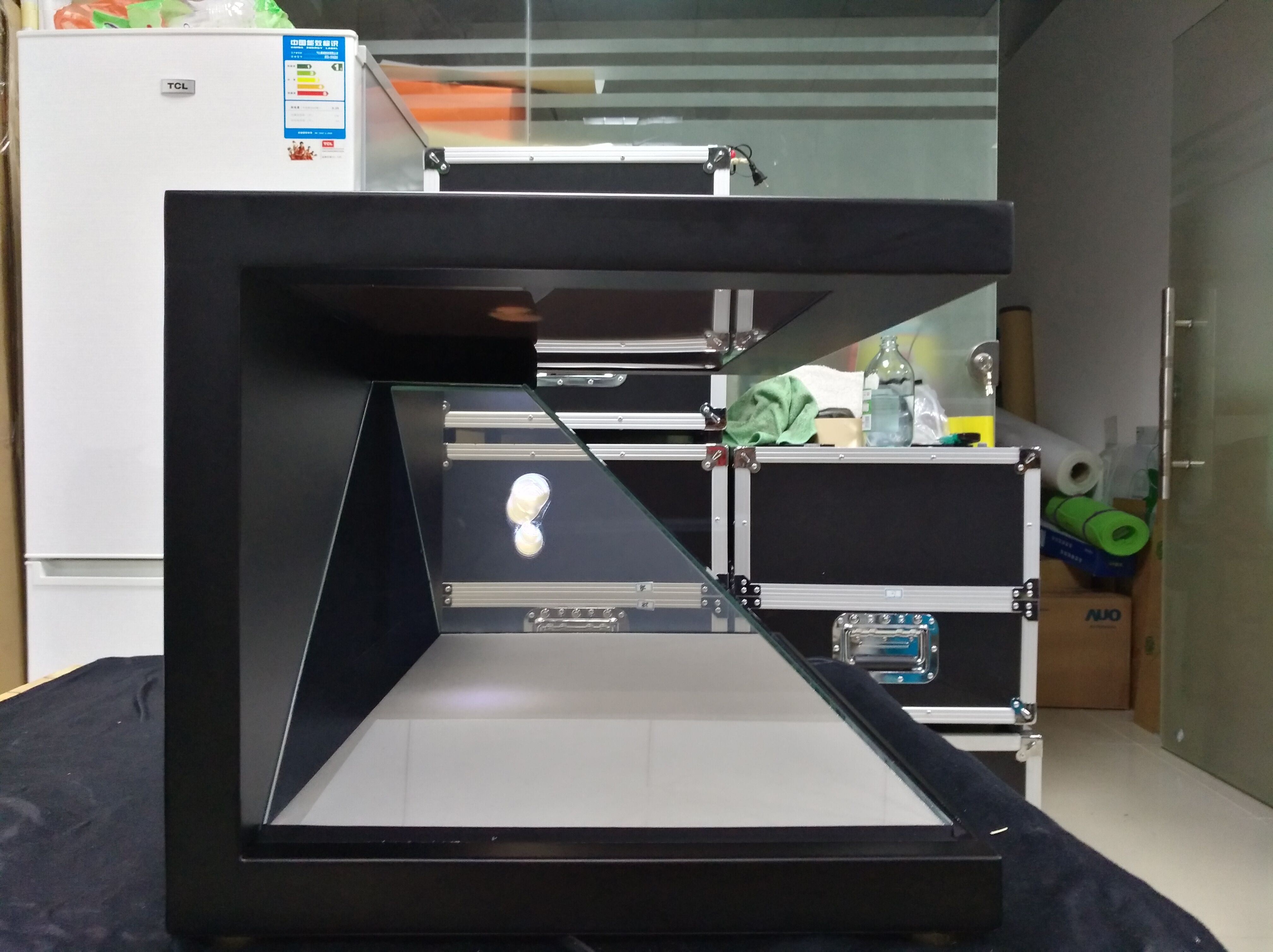 Wholesale 270° Stunning 3D Holographic Pyramid Display Showcase 
